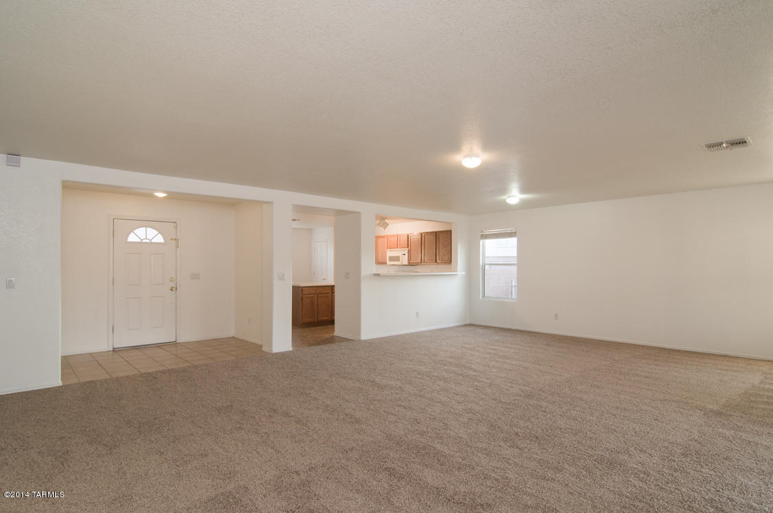 10877 S Sky Kristen Loop, Vail, AZ 85641 photo 4