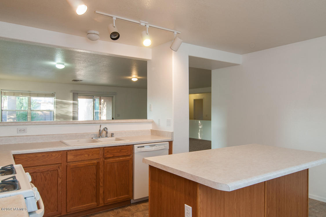 10877 S Sky Kristen Loop, Vail, AZ 85641 photo 7