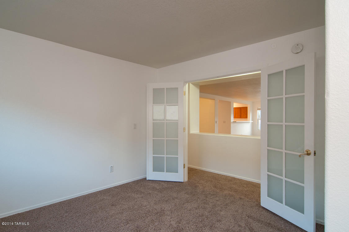 10877 S Sky Kristen Loop, Vail, AZ 85641 photo 11