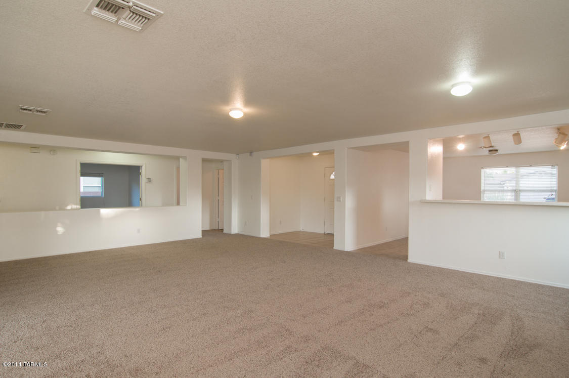 10877 S Sky Kristen Loop, Vail, AZ 85641 photo 5