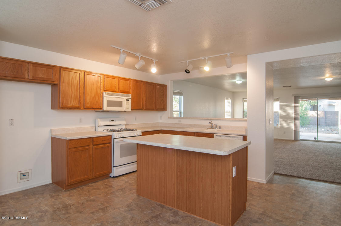 10877 S Sky Kristen Loop, Vail, AZ 85641 photo 6