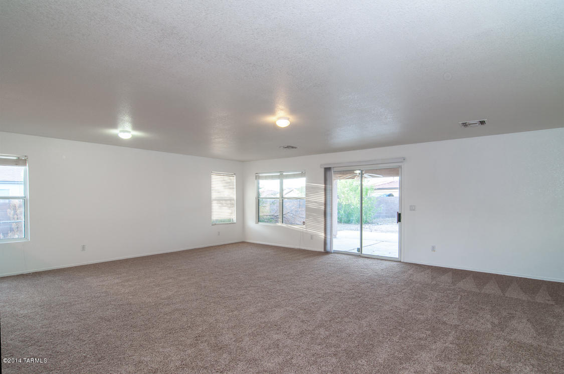 10877 S Sky Kristen Loop, Vail, AZ 85641 photo 3