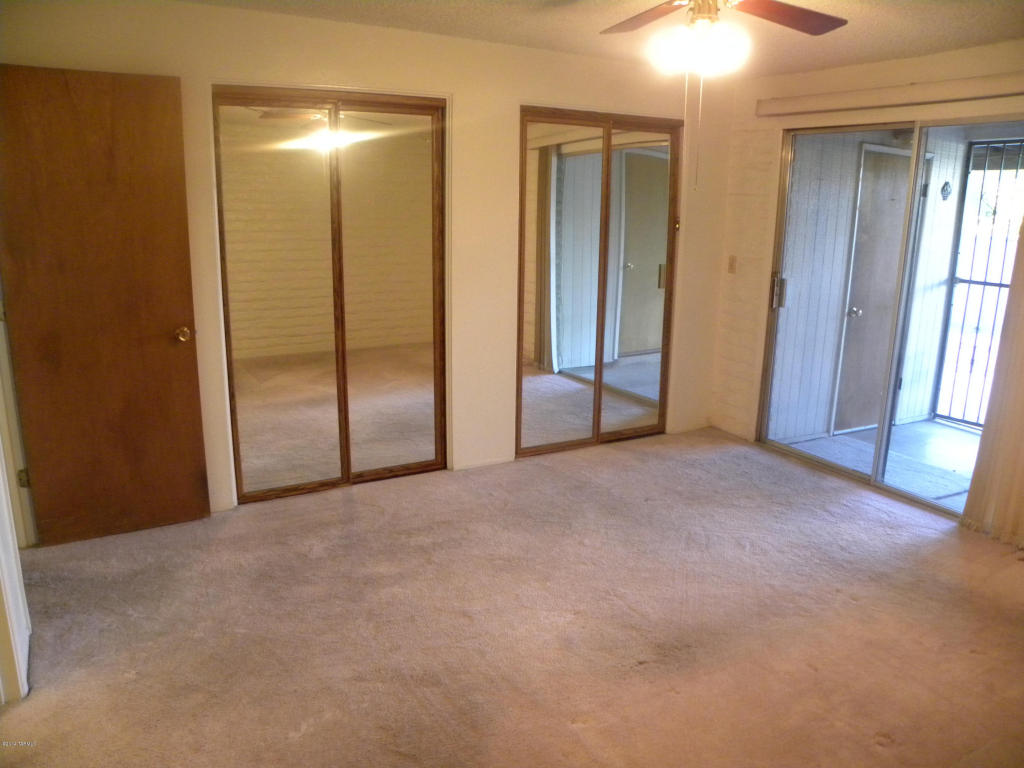 8047 Estes Ln, Tucson, AZ 85710 photo 7