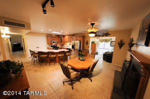 9465 E Simon Pl, Tucson, AZ 85710 photo 11