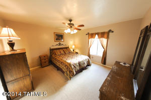9465 E Simon Pl, Tucson, AZ 85710 photo 14