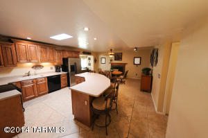 9465 E Simon Pl, Tucson, AZ 85710 photo 9