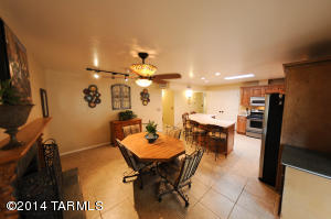9465 E Simon Pl, Tucson, AZ 85710 photo 12