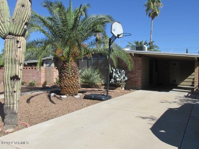 7911 E Julia Pl, Tucson, AZ 85710 photo 2