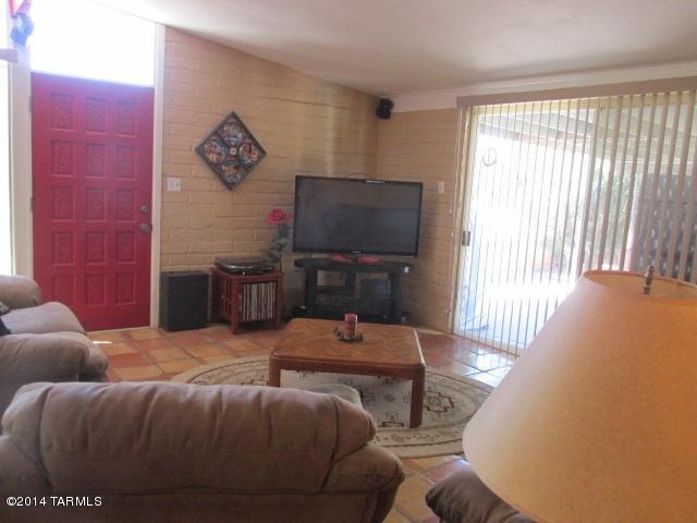 7911 E Julia Pl, Tucson, AZ 85710 photo 7