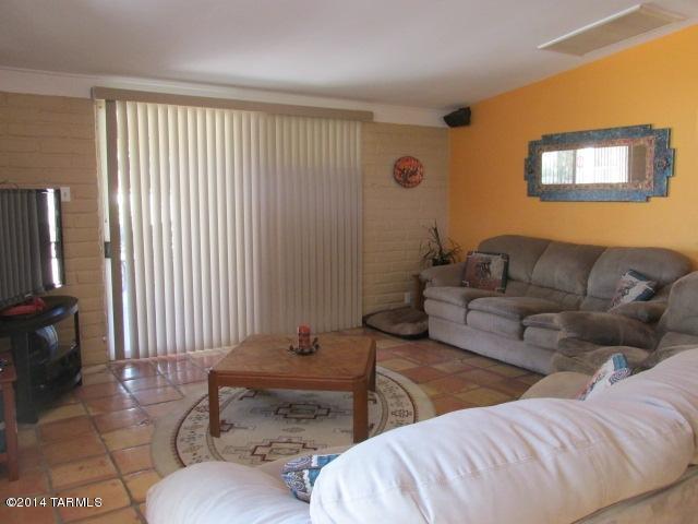 7911 E Julia Pl, Tucson, AZ 85710 photo 6