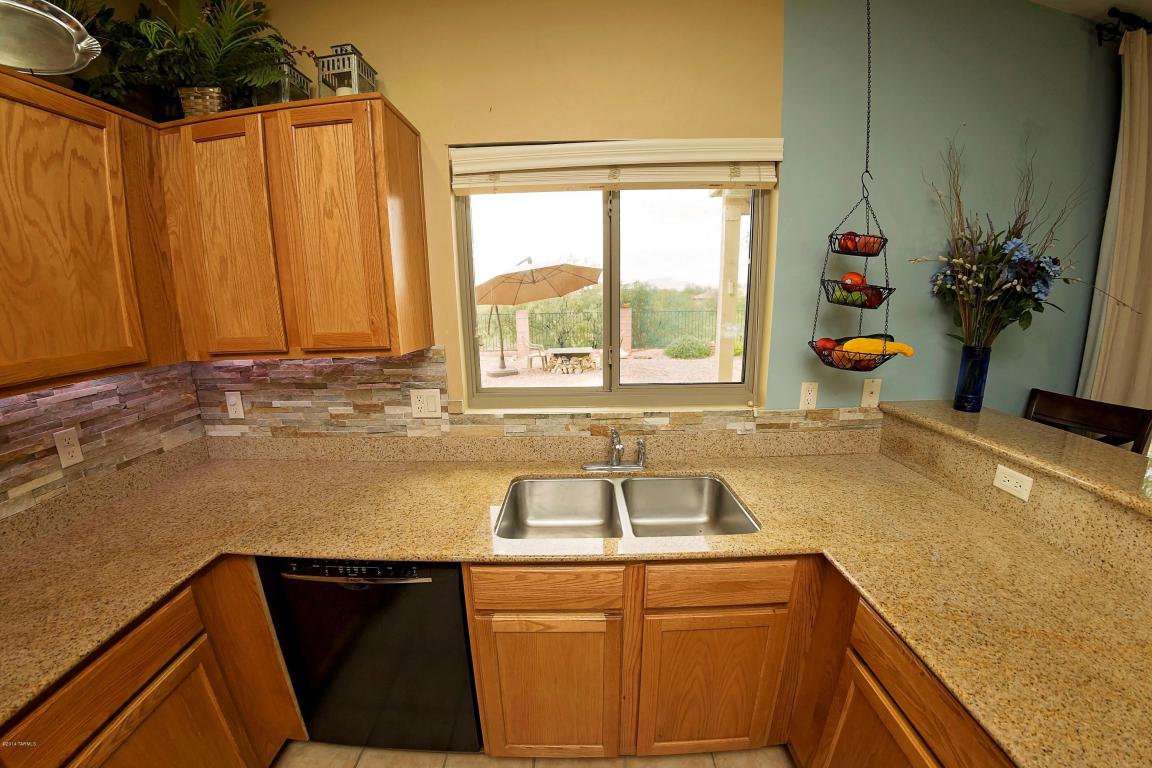 2023 W Cave Cotton Loop, Benson, AZ 85602 photo 8
