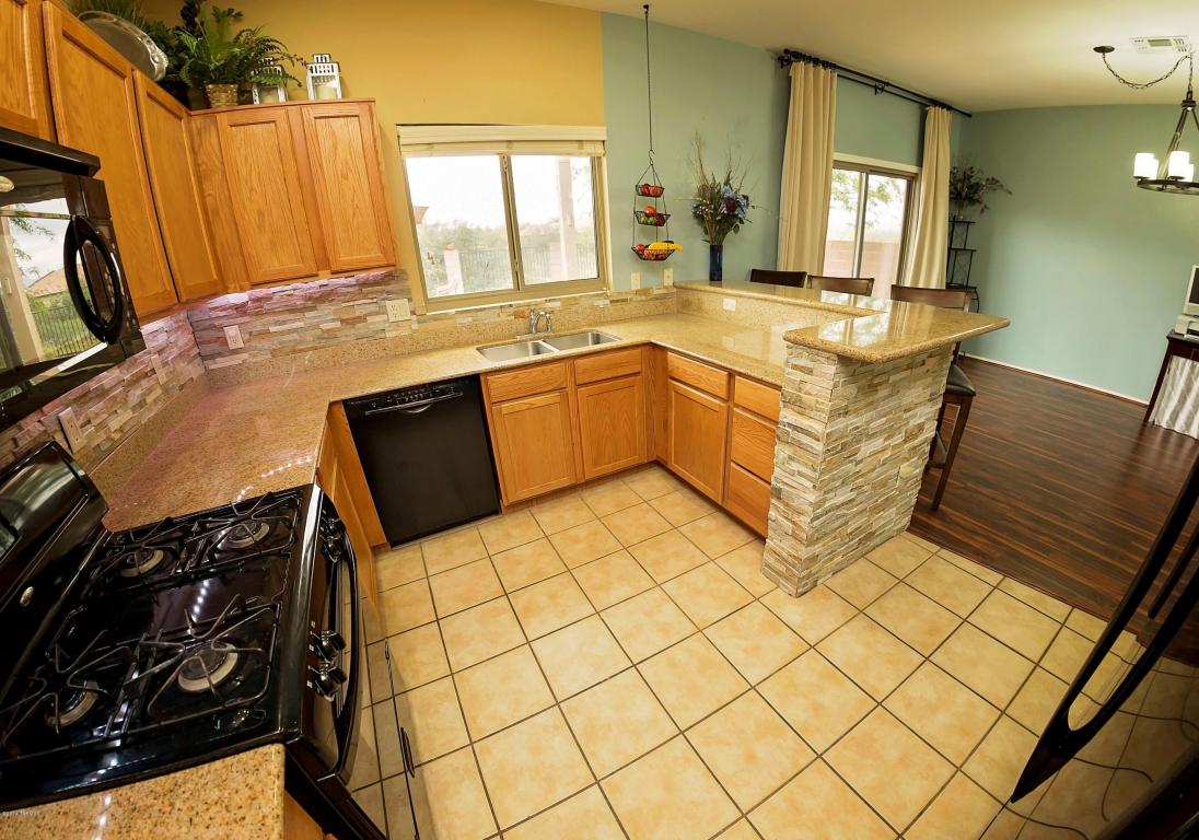 2023 W Cave Cotton Loop, Benson, AZ 85602 photo 7