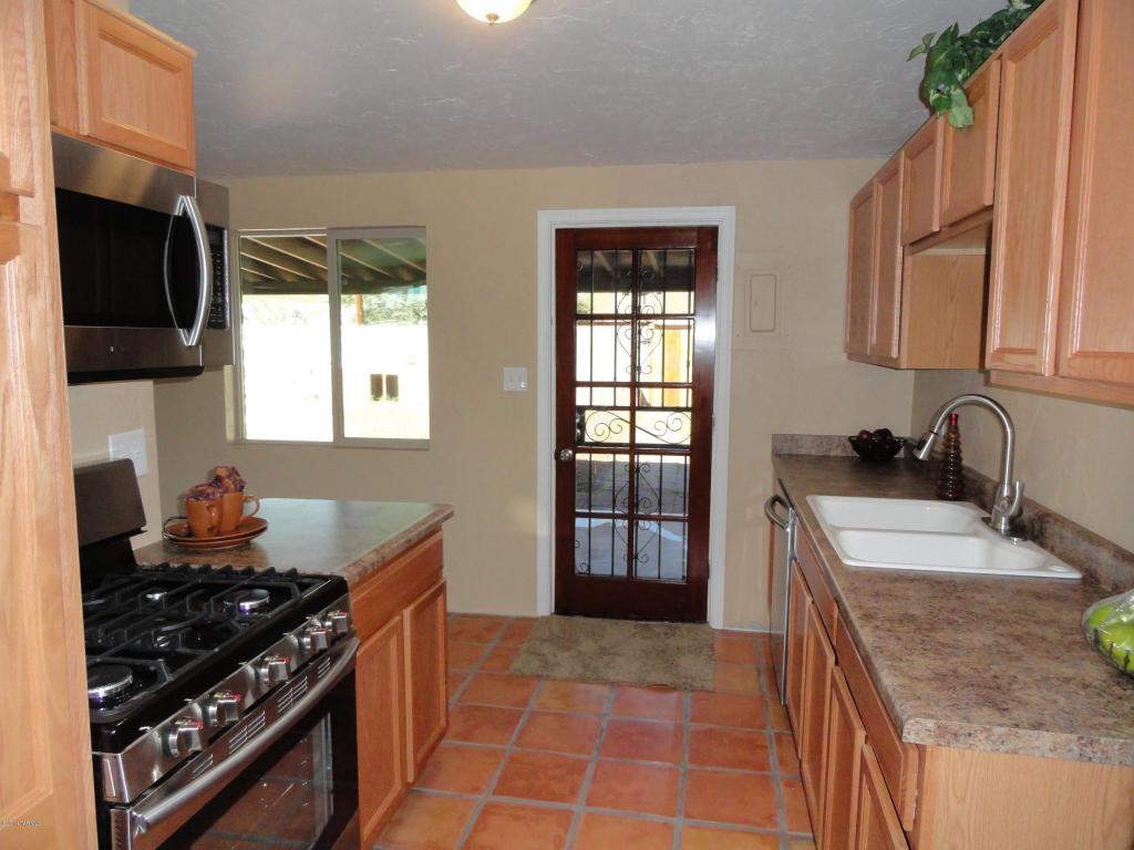6749 E Lehigh Dr, Tucson, AZ 85710 photo 3