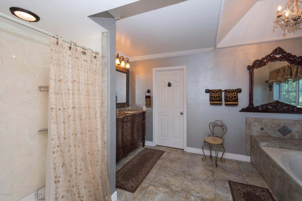 170 S Apache Powder Rd, Saint David, AZ 85630 photo 23