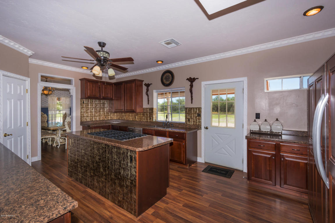 170 S Apache Powder Rd, Saint David, AZ 85630 photo 9