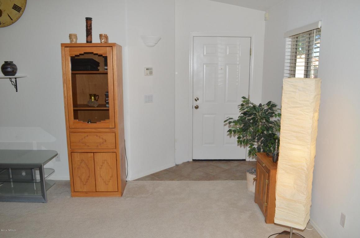 8790 E Chimney Spring Dr, Tucson, AZ 85747 photo 5