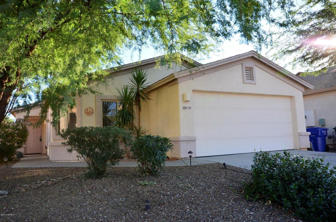 8790 E Chimney Spring Dr, Tucson, AZ 85747 photo 1
