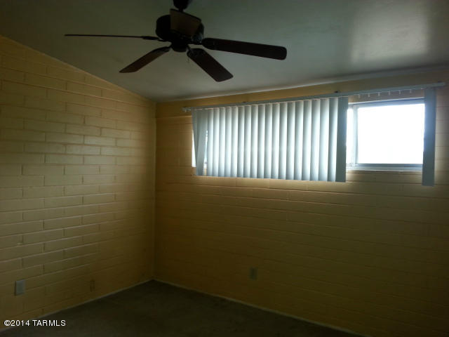 1105 E Christmas Tree Ln, Pearce, AZ 85625 photo 3