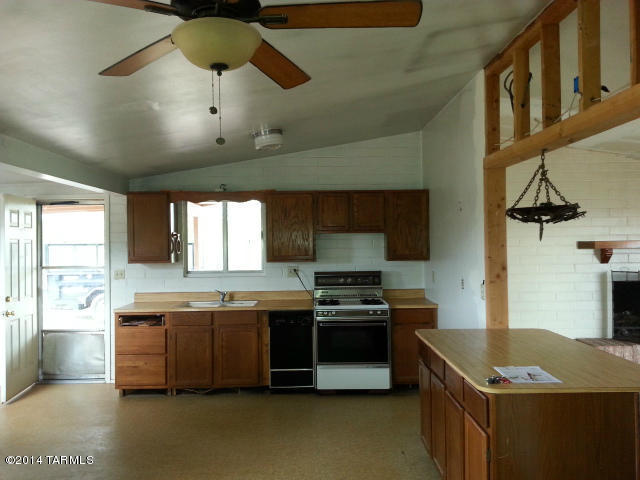 1105 E Christmas Tree Ln, Pearce, AZ 85625 photo 2