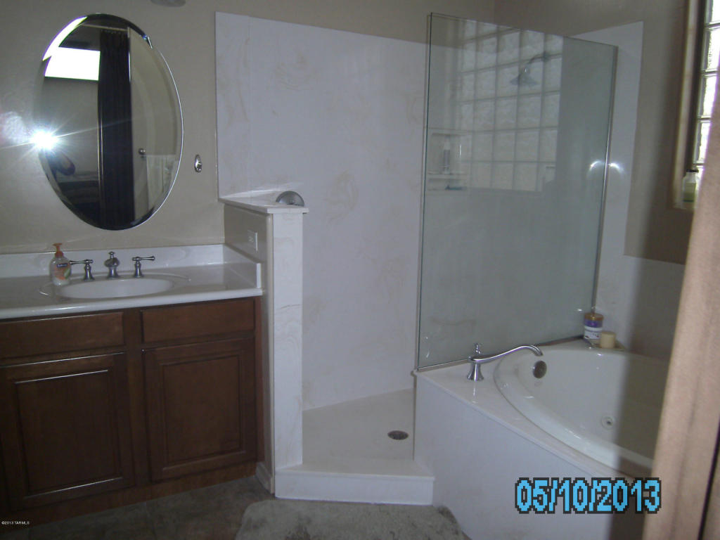 8381 S Triangle R Ranch Pl, Vail, AZ 85641 photo 14