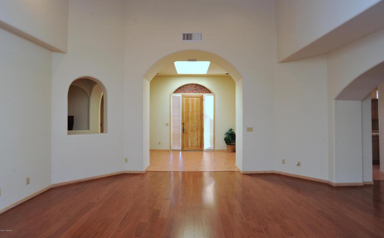 5672 E Circulo Terra, Tucson, AZ 85750 photo 9