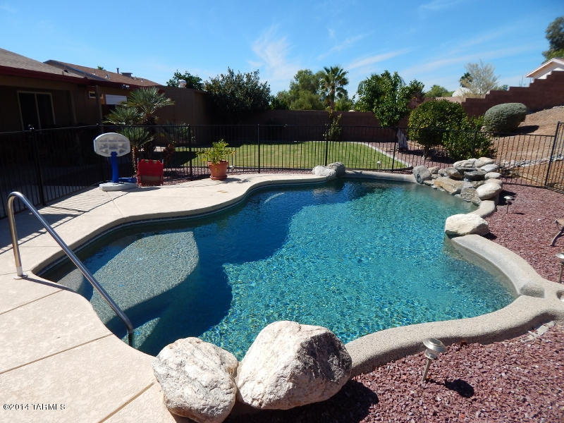 6819 N Dechelly Loop, Tucson, AZ 85741 photo 17