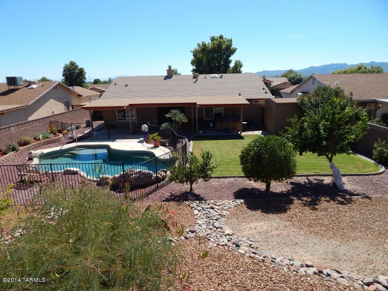 6819 N Dechelly Loop, Tucson, AZ 85741 photo 3