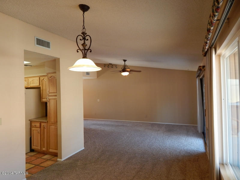 6819 N Dechelly Loop, Tucson, AZ 85741 photo 6