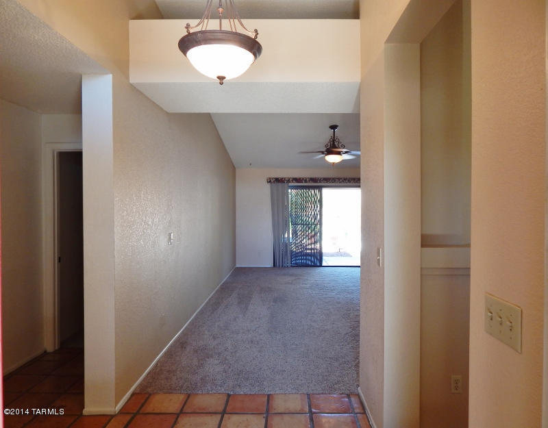 6819 N Dechelly Loop, Tucson, AZ 85741 photo 4