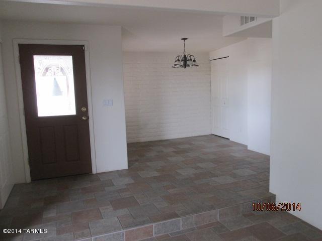 9502 E Thomas Pl, Tucson, AZ 85748 photo 4