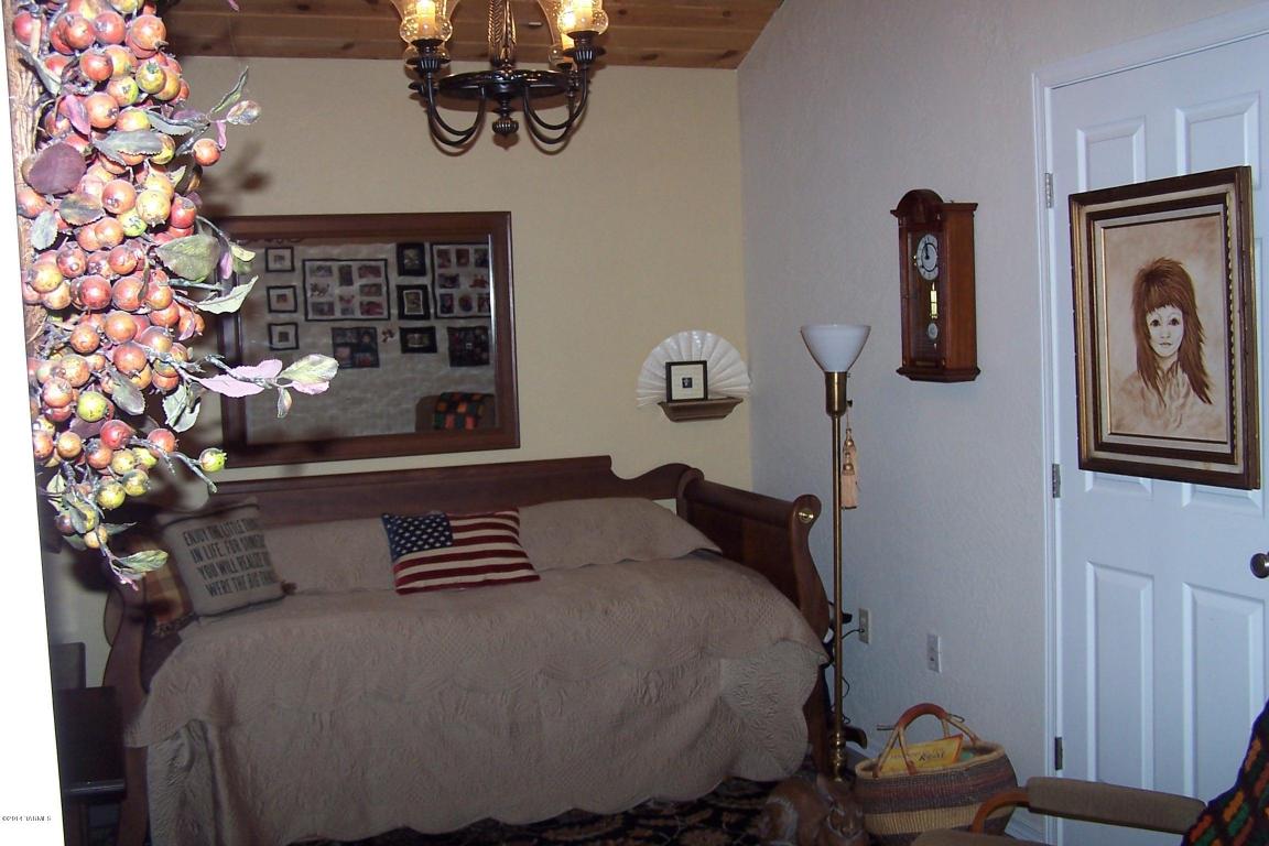 125 N Railview Ave, Willcox, AZ 85643 photo 9