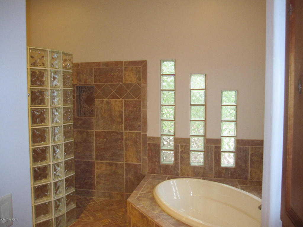 533 E Drawdown Trl, Vail, AZ 85641 photo 6