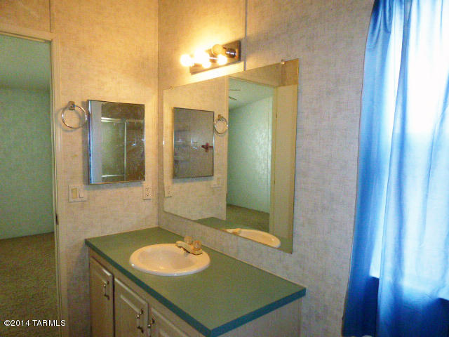 1045 E Sonora Verde Dr, Benson, AZ 85602 photo 13