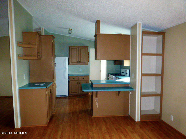 1045 E Sonora Verde Dr, Benson, AZ 85602 photo 3