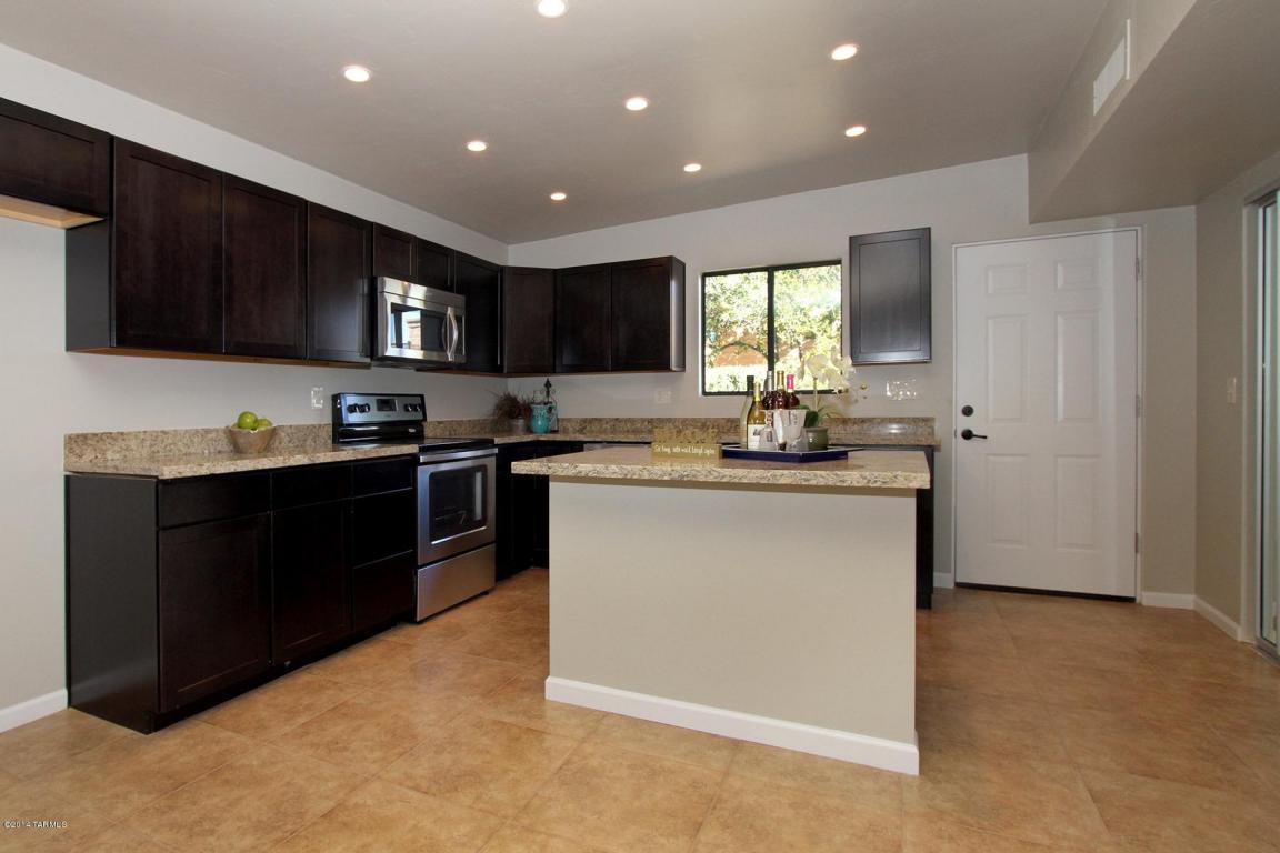 7600 E Hampton Pl, Tucson, AZ 85715 photo 6