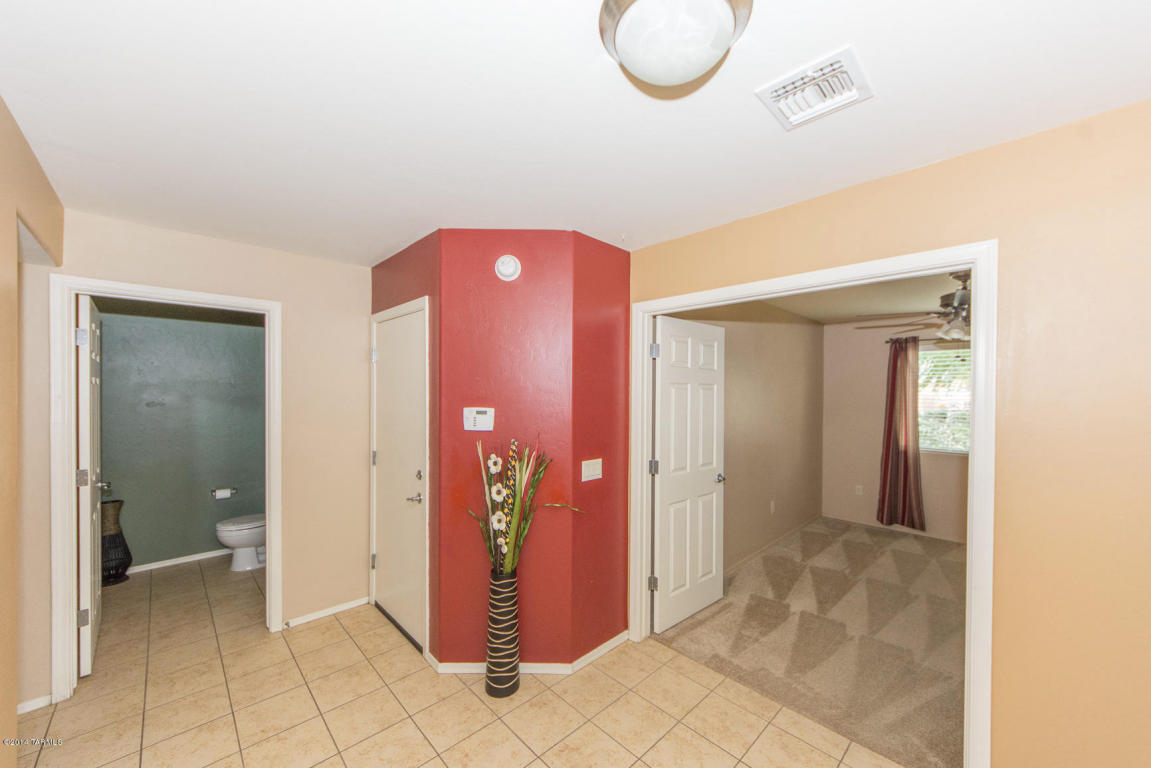 654 S Willis Ray Ave, Vail, AZ 85641 photo 11