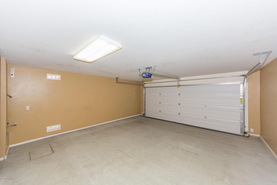 654 S Willis Ray Ave, Vail, AZ 85641 photo 40