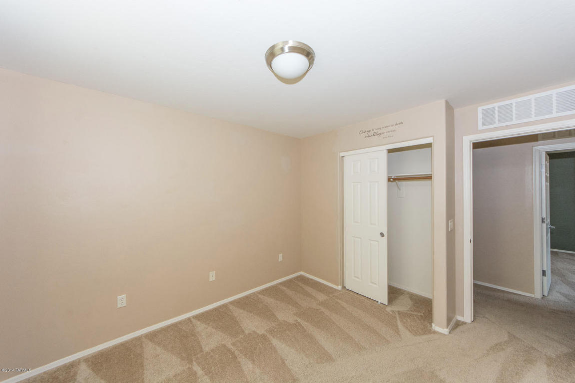 654 S Willis Ray Ave, Vail, AZ 85641 photo 34