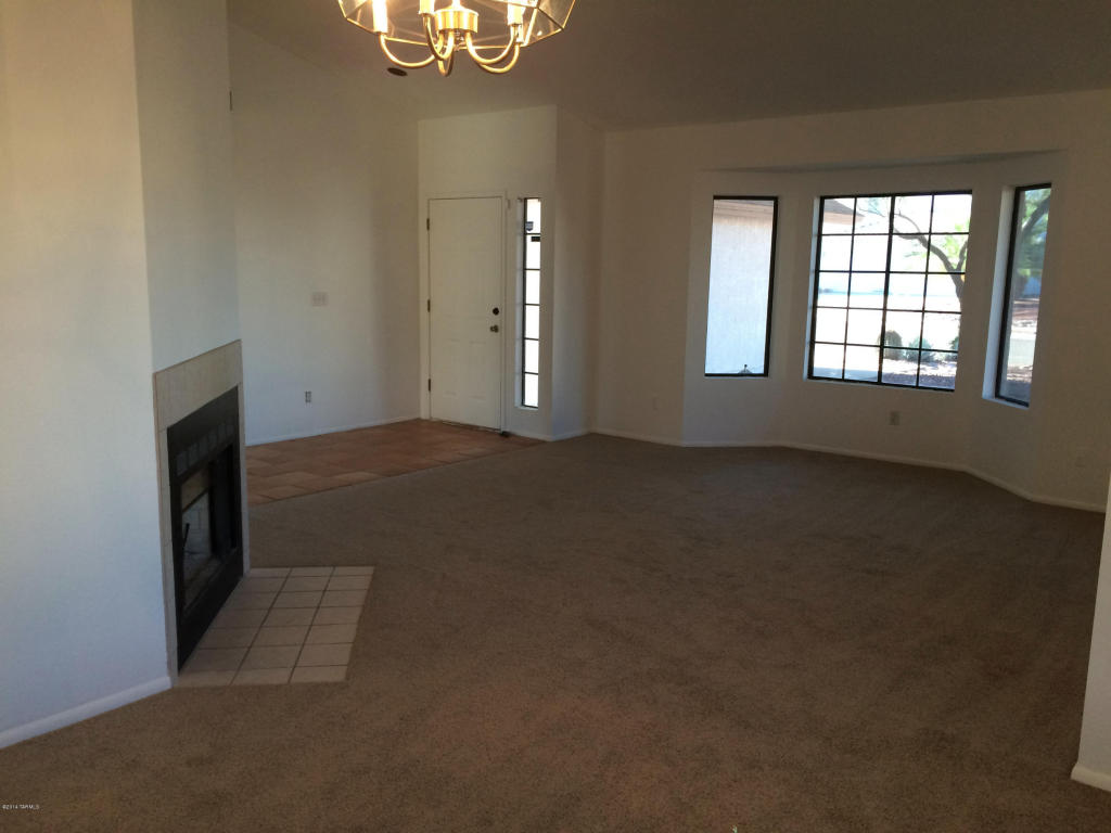 9060 N Eaglestone Loop, Tucson, AZ 85742 photo 11
