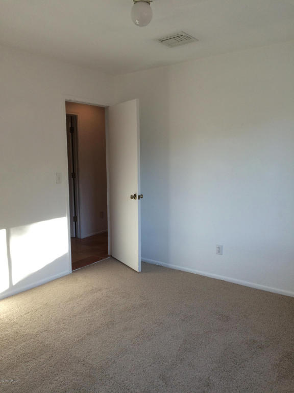 9060 N Eaglestone Loop, Tucson, AZ 85742 photo 25