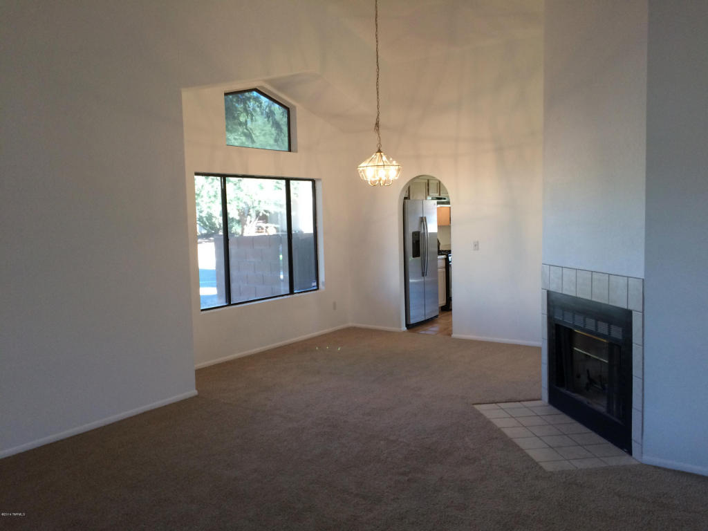 9060 N Eaglestone Loop, Tucson, AZ 85742 photo 7