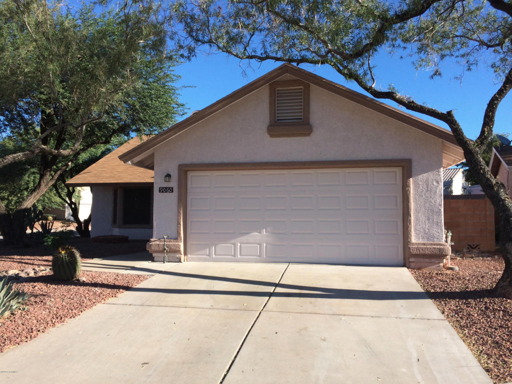 9060 N Eaglestone Loop, Tucson, AZ 85742 photo 4