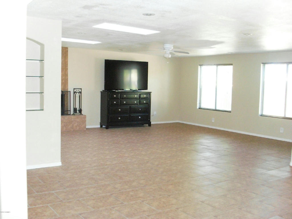 9601 E Myra Dr, Tucson, AZ 85730 photo 5
