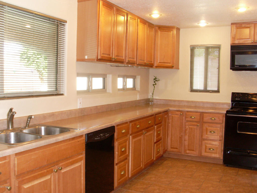 9601 E Myra Dr, Tucson, AZ 85730 photo 2