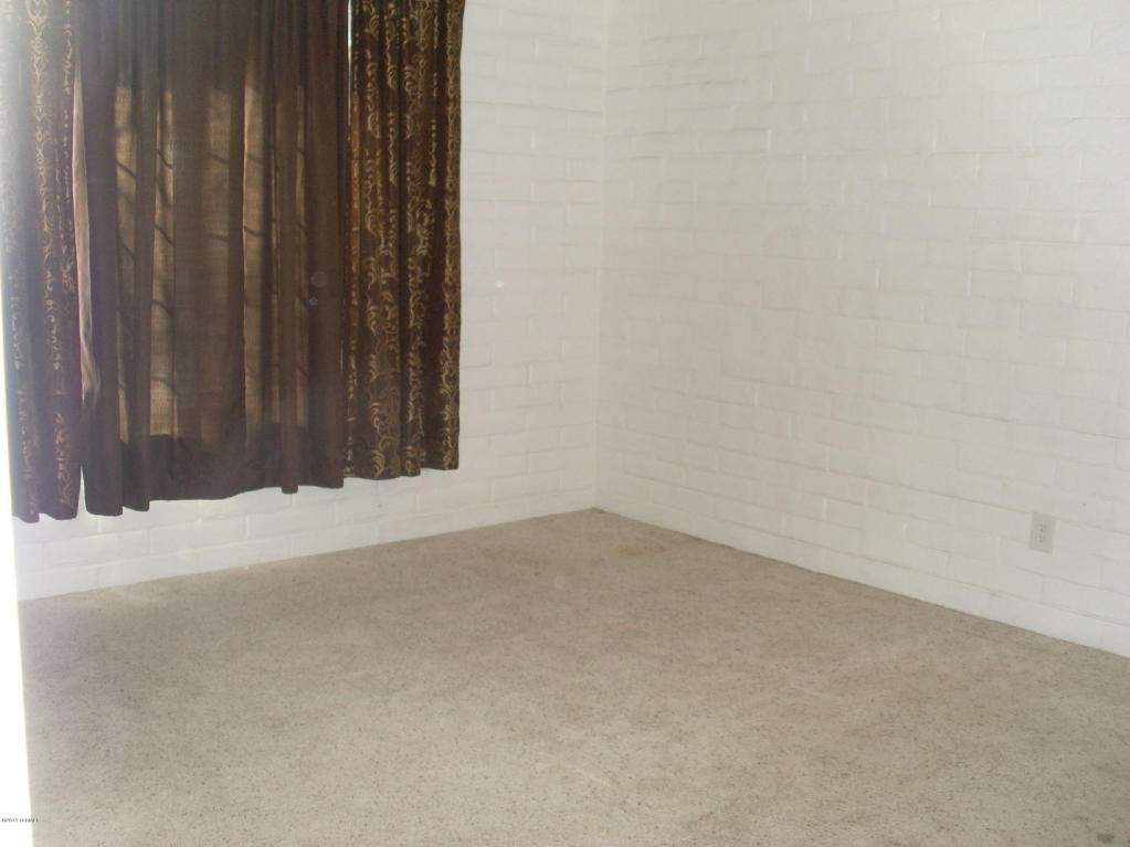 9601 E Myra Dr, Tucson, AZ 85730 photo 8