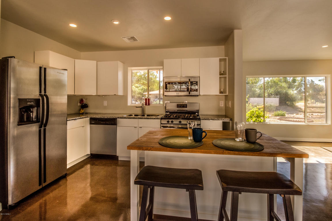 2831 E Silver St, Tucson, AZ 85716 photo 2