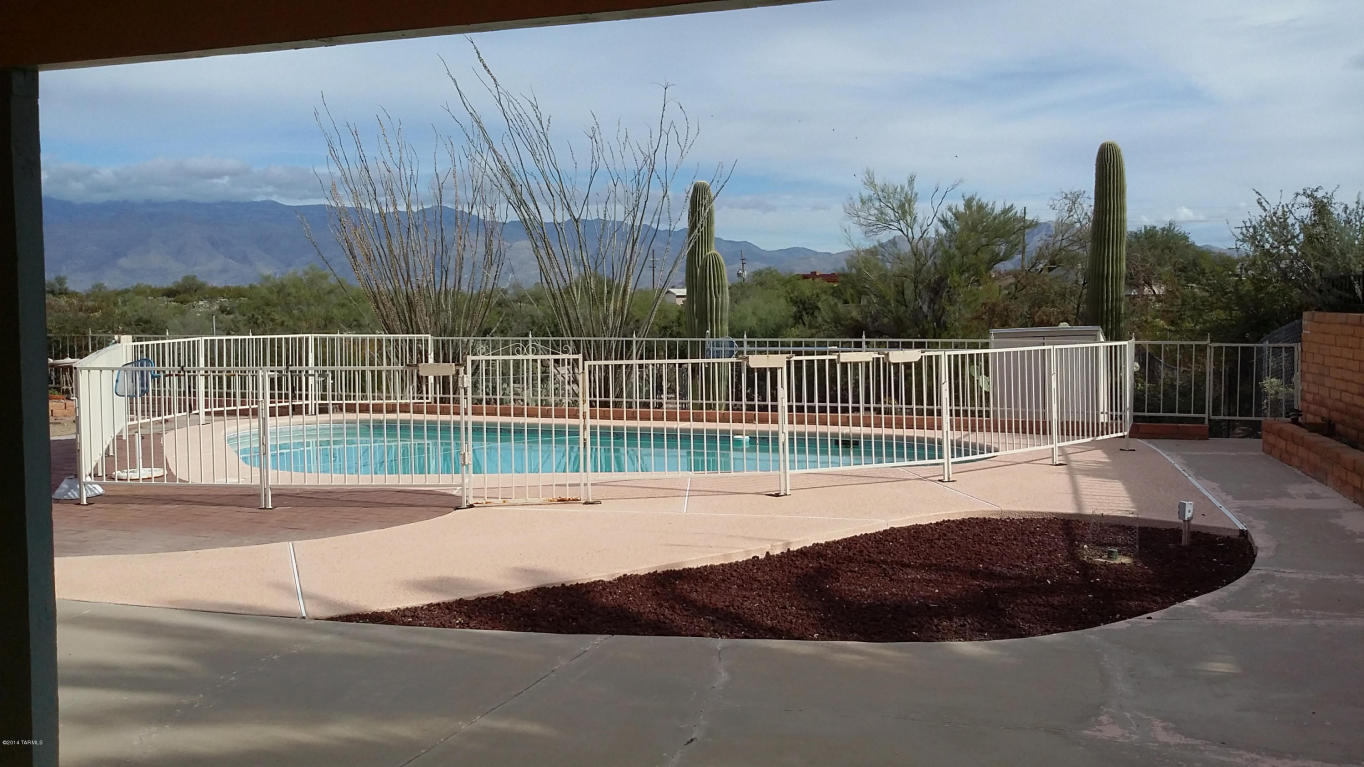 10033 Eric Alan Pl, Tucson, AZ 85748 photo 3
