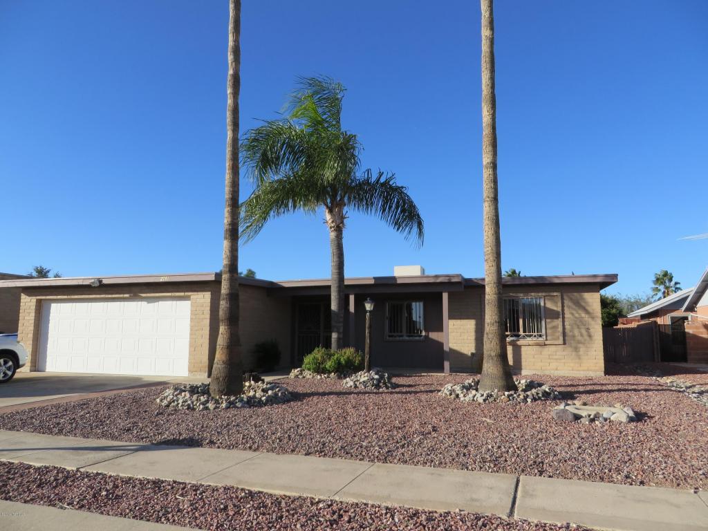 7741 E David Dr, Tucson, AZ 85730 photo 1