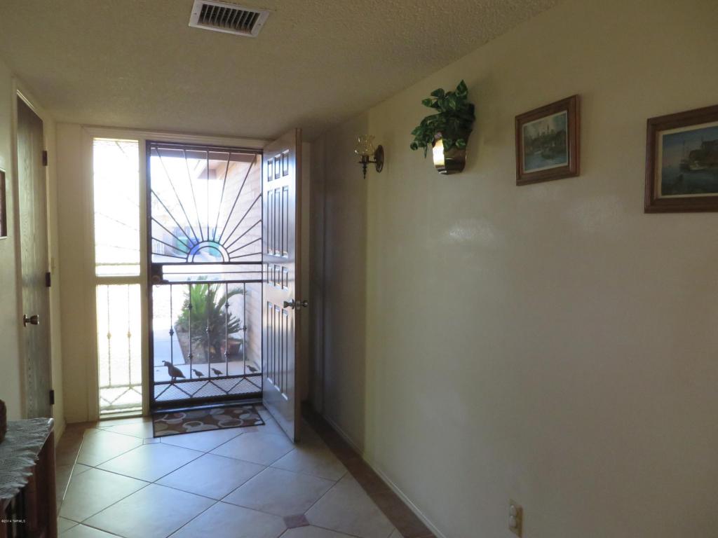 7741 E David Dr, Tucson, AZ 85730 photo 2