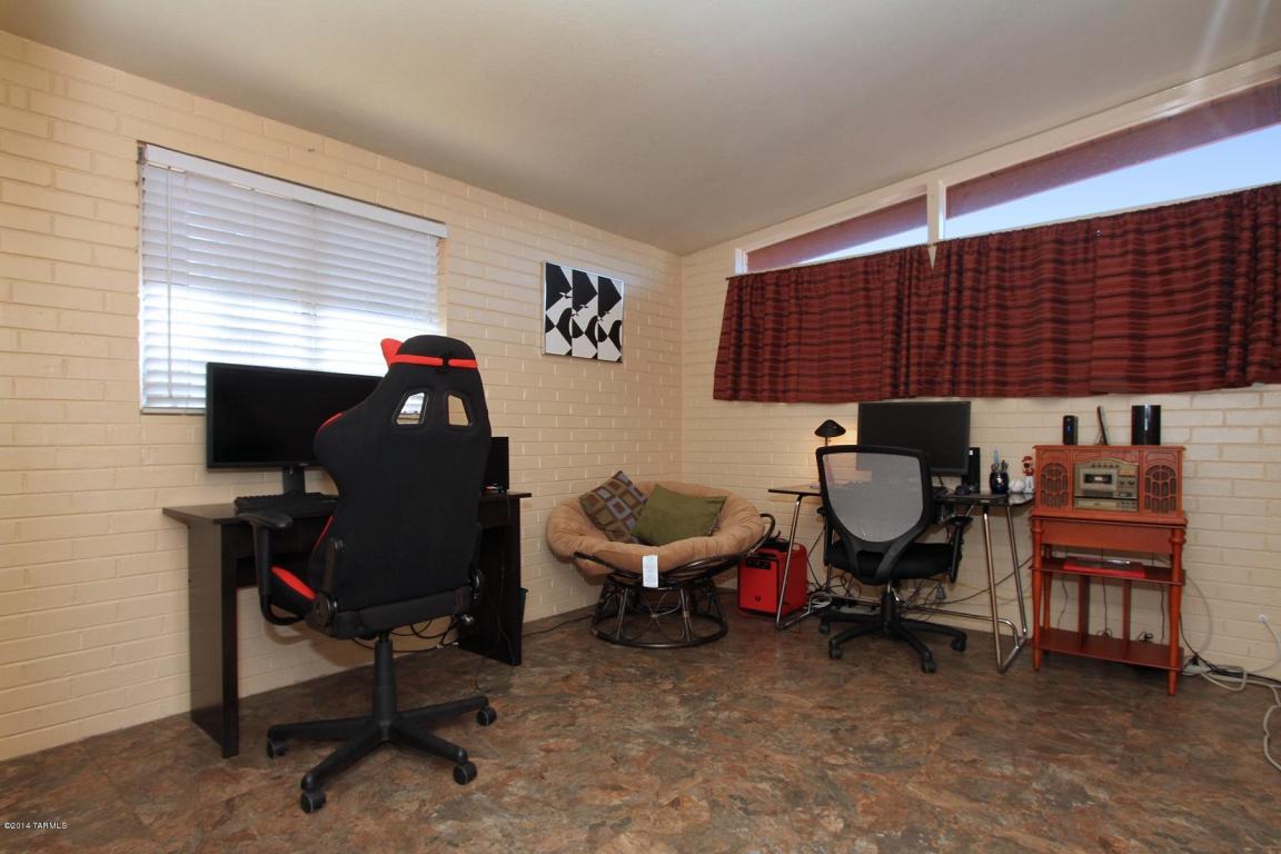 5449 E Holmes St, Tucson, AZ 85711 photo 14